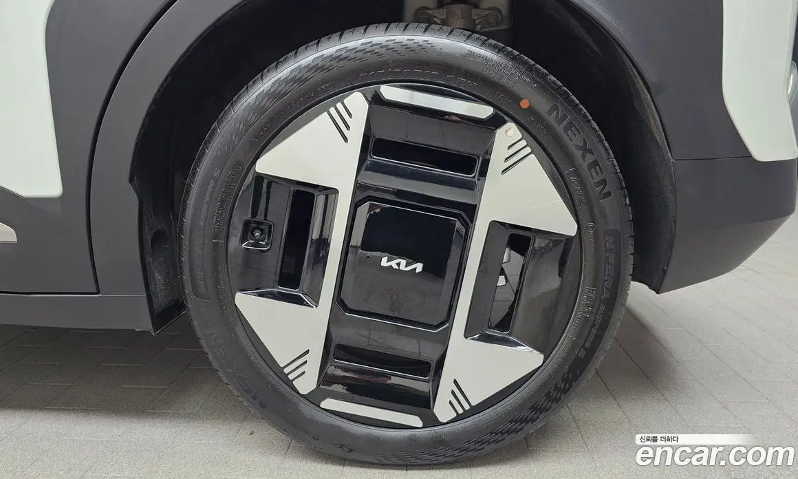 Kia EV3 2025 0.2 автомат (гидро), фото 6 Kia EV3 2025 0.2 автомат (гидро), фото 6