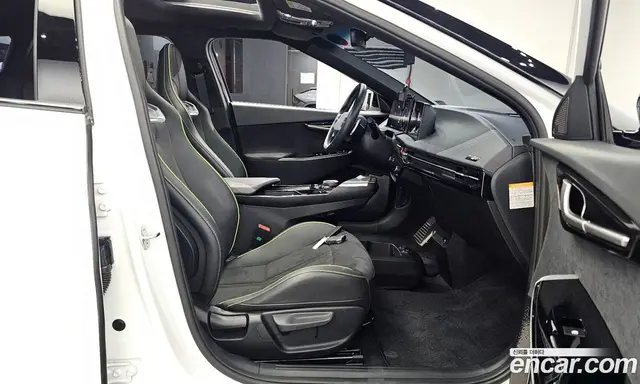 Kia EV6 2023 0.1 автомат (гидро), миниатюра 12