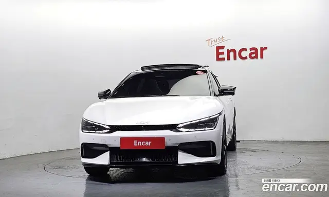 Kia EV6 2023 0.1 автомат (гидро), миниатюра 3