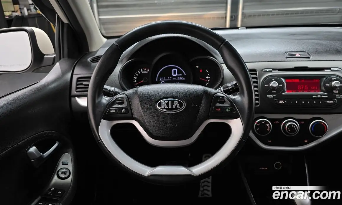 Kia Morning 2014 1.0 автомат (гидро), фото 13 Kia Morning 2014 1.0 автомат (гидро), фото 13