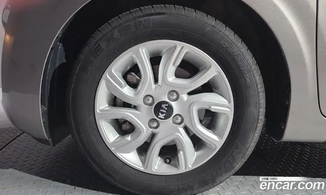 Kia Morning 2018 1.0 автомат (гидро), миниатюра 5 Kia Morning 2018 1.0 автомат (гидро), миниатюра 5