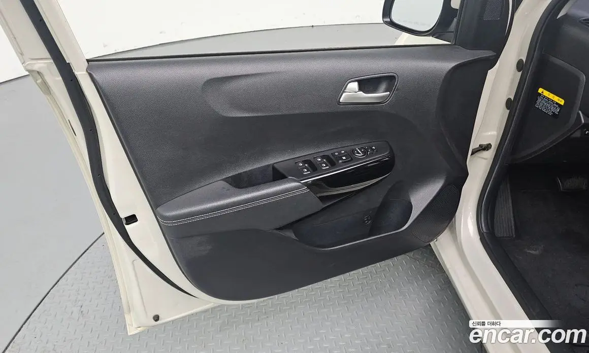Kia Morning 2018 1.0 автомат (гидро), фото 13 Kia Morning 2018 1.0 автомат (гидро), фото 13