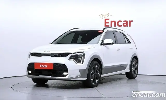 Kia Niro 2023 0.2 автомат (гидро), миниатюра 1 Kia Niro 2023 0.2 автомат (гидро), миниатюра 1