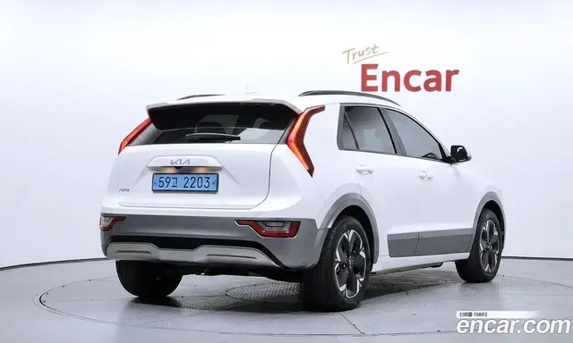 Kia Niro 2023 0.2 автомат (гидро), миниатюра 2 Kia Niro 2023 0.2 автомат (гидро), миниатюра 2