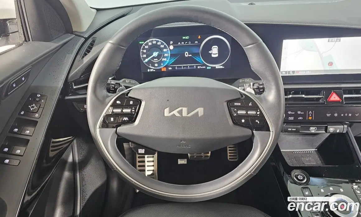 Kia Niro 2023 0.2 автомат (гидро), фото 13 Kia Niro 2023 0.2 автомат (гидро), фото 13
