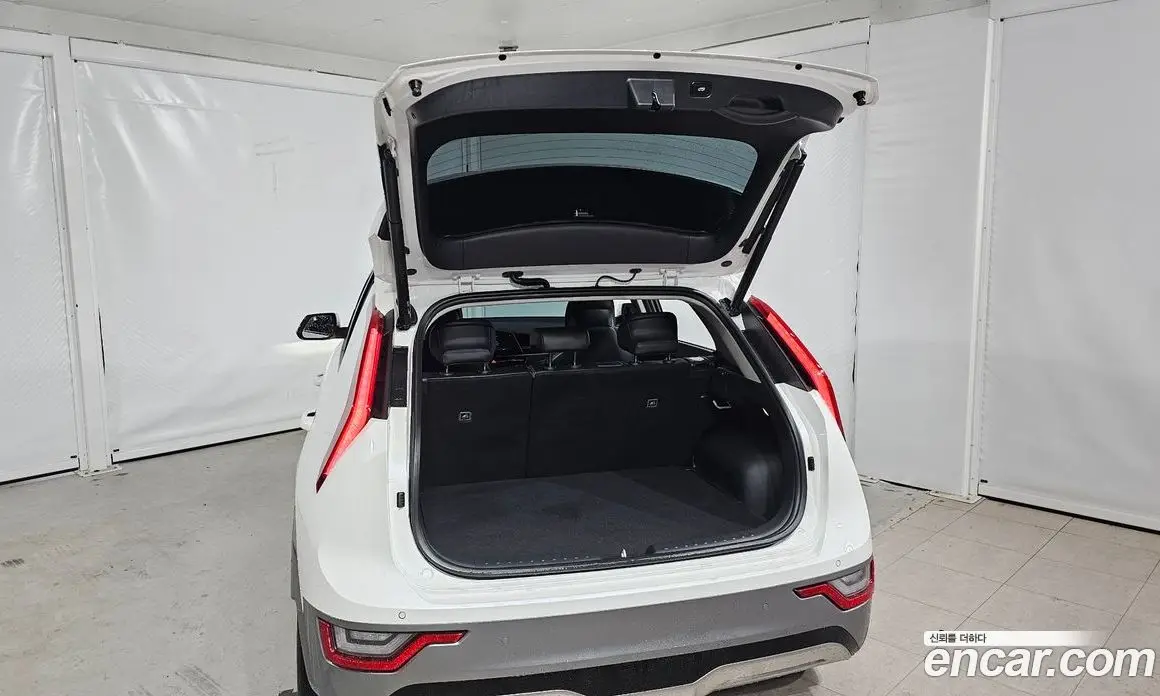 Kia Niro 2023 0.2 автомат (гидро), фото 19 Kia Niro 2023 0.2 автомат (гидро), фото 19