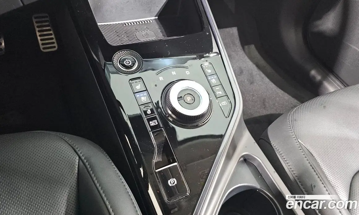 Kia Niro 2023 0.2 автомат (гидро), фото 9 Kia Niro 2023 0.2 автомат (гидро), фото 9