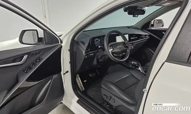 Kia Niro 2023 0.2 автомат (гидро), миниатюра 10 Kia Niro 2023 0.2 автомат (гидро), миниатюра 10