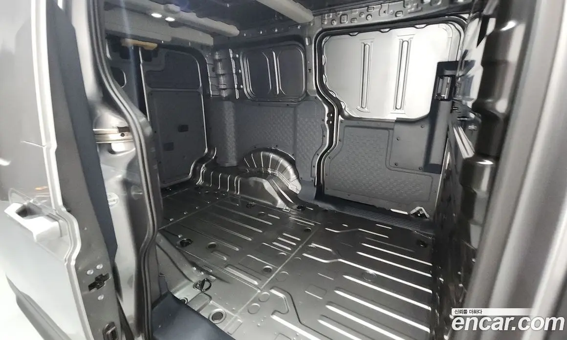 Kia PV5 2025 0.2 автомат (гидро), фото 17 Kia PV5 2025 0.2 автомат (гидро), фото 17