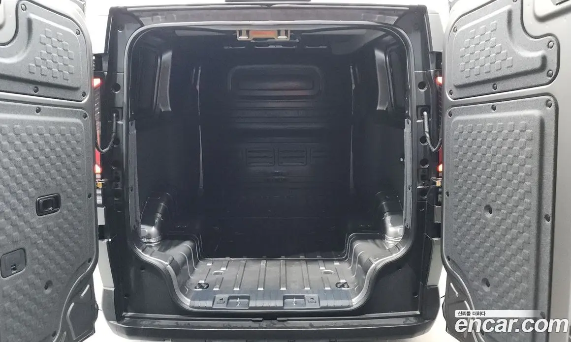 Kia PV5 2025 0.2 автомат (гидро), фото 25 Kia PV5 2025 0.2 автомат (гидро), фото 25