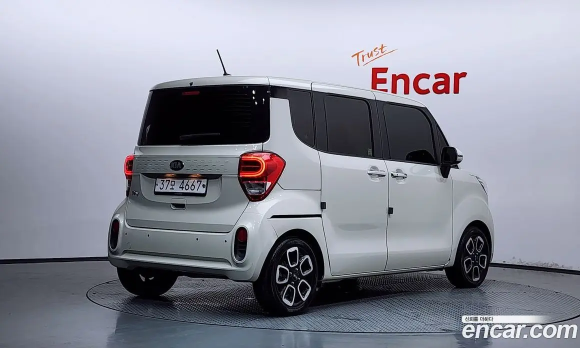 Kia Ray 2018 1.0 автомат (гидро), фото 2 Kia Ray 2018 1.0 автомат (гидро), фото 2