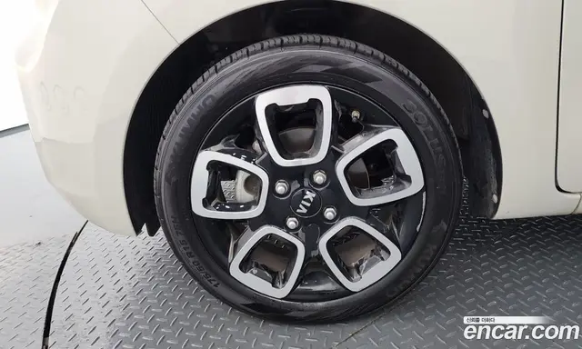 Kia Ray 2018 1.0 автомат (гидро), миниатюра 5 Kia Ray 2018 1.0 автомат (гидро), миниатюра 5