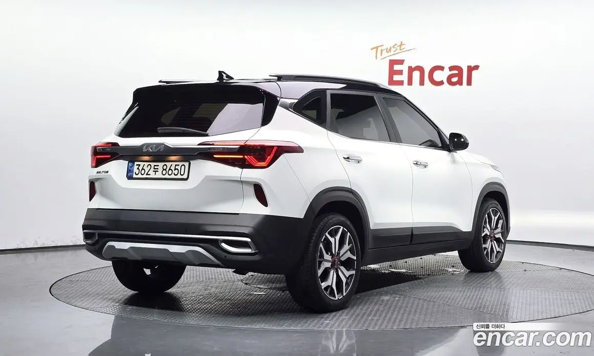 Kia Seltos 2022 1.6 автомат (гидро), фото 1 Kia Seltos 2022 1.6 автомат (гидро), фото 1