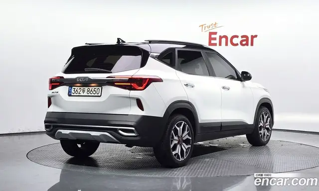 Kia Seltos 2022 1.6 автомат (гидро), миниатюра 1 Kia Seltos 2022 1.6 автомат (гидро), миниатюра 1