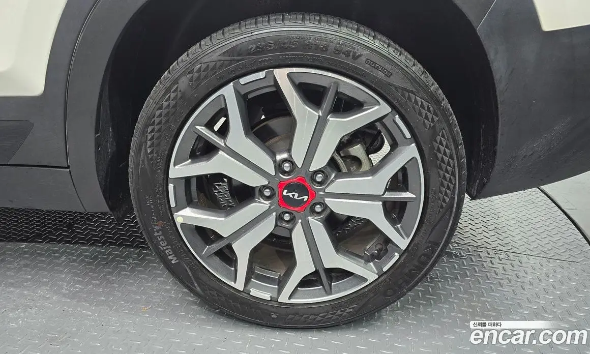 Kia Seltos 2022 1.6 автомат (гидро), фото 6 Kia Seltos 2022 1.6 автомат (гидро), фото 6