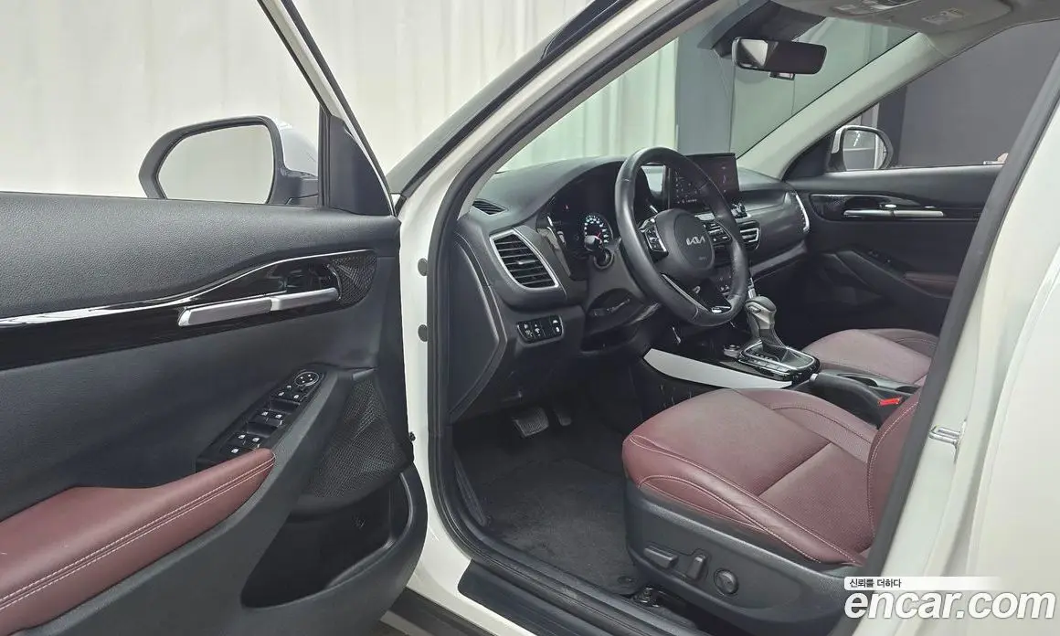 Kia Seltos 2022 1.6 автомат (гидро), фото 12