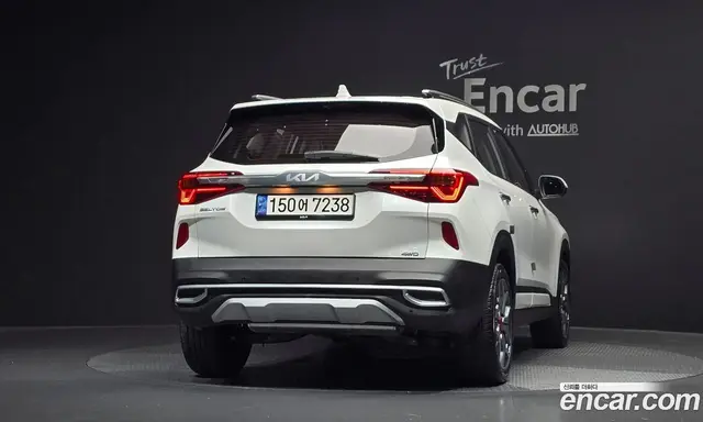 Kia Seltos 2022 1.6 автомат (гидро), миниатюра 3