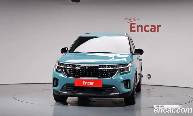 Kia Seltos 2023 1.6 автомат (гидро), миниатюра 3