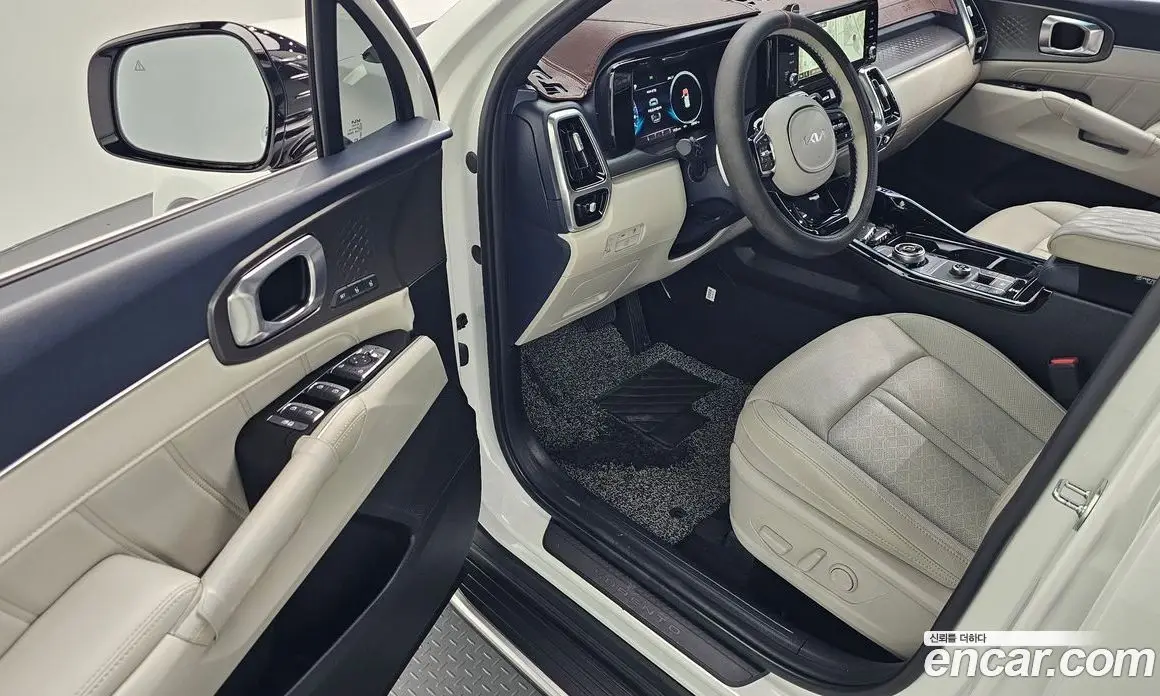 Kia Sorento 2023 1.6 автомат (гидро), фото 10 Kia Sorento 2023 1.6 автомат (гидро), фото 10
