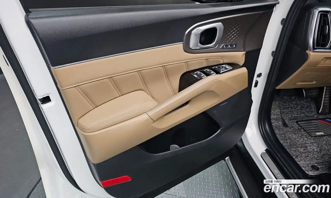 Kia Sorento 2024 1.6 автомат (гидро), фото 14 Kia Sorento 2024 1.6 автомат (гидро), фото 14
