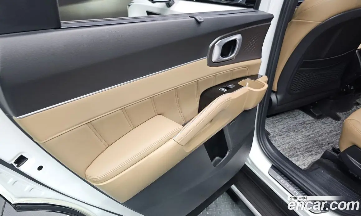 Kia Sorento 2024 1.6 автомат (гидро), фото 15 Kia Sorento 2024 1.6 автомат (гидро), фото 15