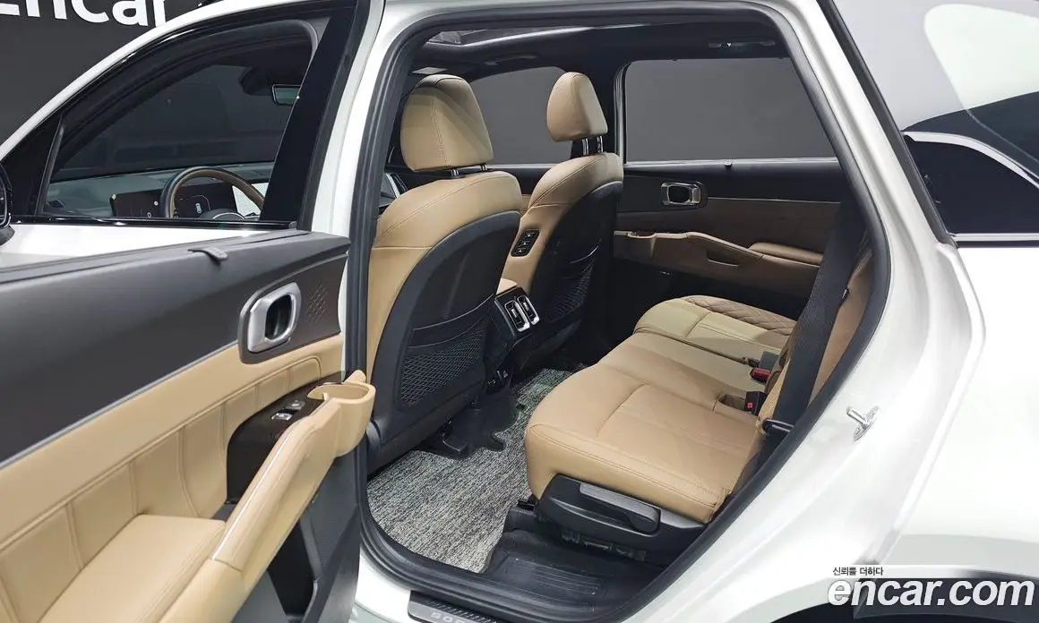 Kia Sorento 2024 1.6 автомат (гидро), фото 24 Kia Sorento 2024 1.6 автомат (гидро), фото 24