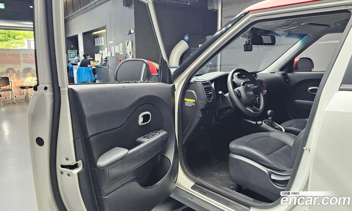 Kia Soul 2016 1.6 автомат (гидро), фото 13 Kia Soul 2016 1.6 автомат (гидро), фото 13