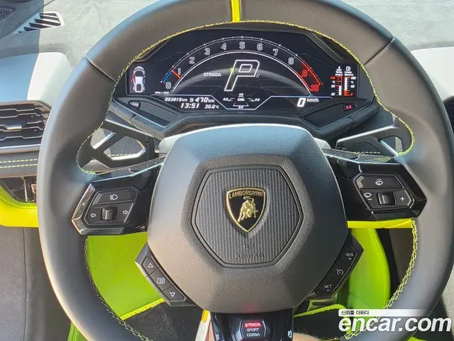 Lamborghini Huracan 2023 5.2 автомат (гидро), миниатюра 12