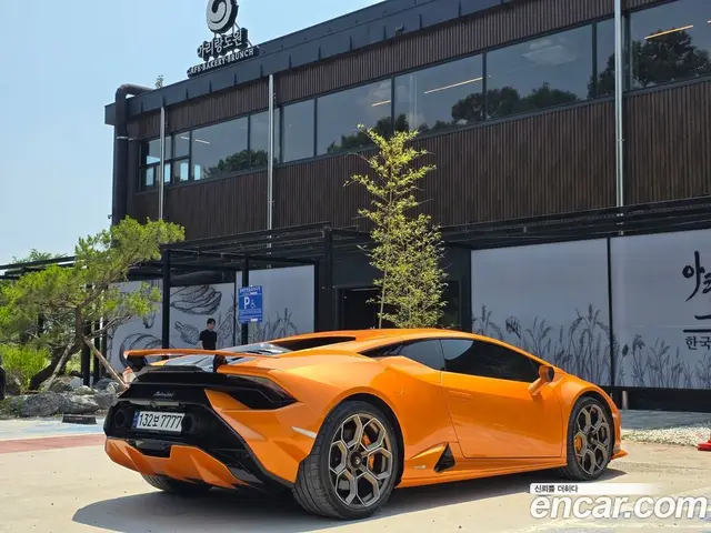 Lamborghini Huracan 2023 5.2 автомат (гидро), миниатюра 4 Lamborghini Huracan 2023 5.2 автомат (гидро), миниатюра 4