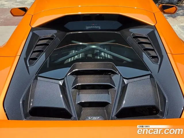 Lamborghini Huracan 2023 5.2 автомат (гидро), миниатюра 8 Lamborghini Huracan 2023 5.2 автомат (гидро), миниатюра 8