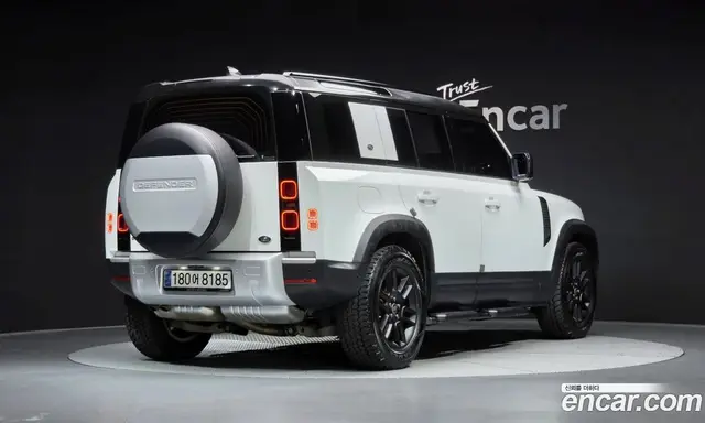 Land Rover Defender 2020 2.0 автомат (гидро), миниатюра 2 Land Rover Defender 2020 2.0 автомат (гидро), миниатюра 2