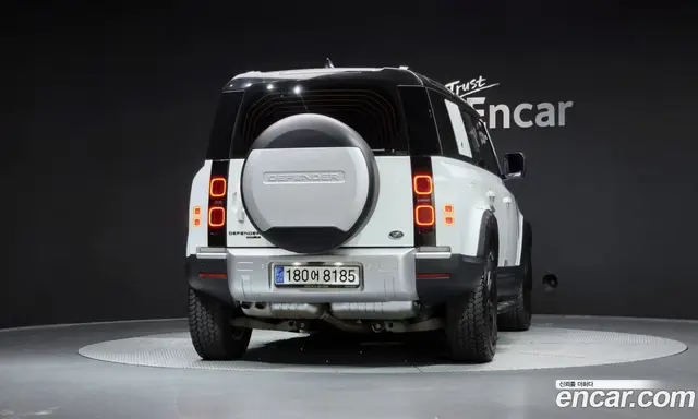 Land Rover Defender 2020 2.0 автомат (гидро), миниатюра 4 Land Rover Defender 2020 2.0 автомат (гидро), миниатюра 4