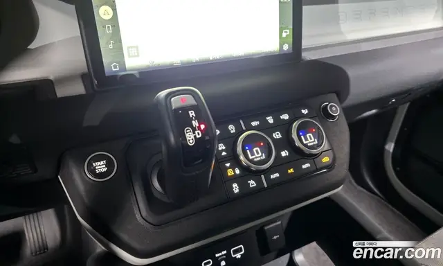 Land Rover Defender 2020 2.0 автомат (гидро), миниатюра 9 Land Rover Defender 2020 2.0 автомат (гидро), миниатюра 9