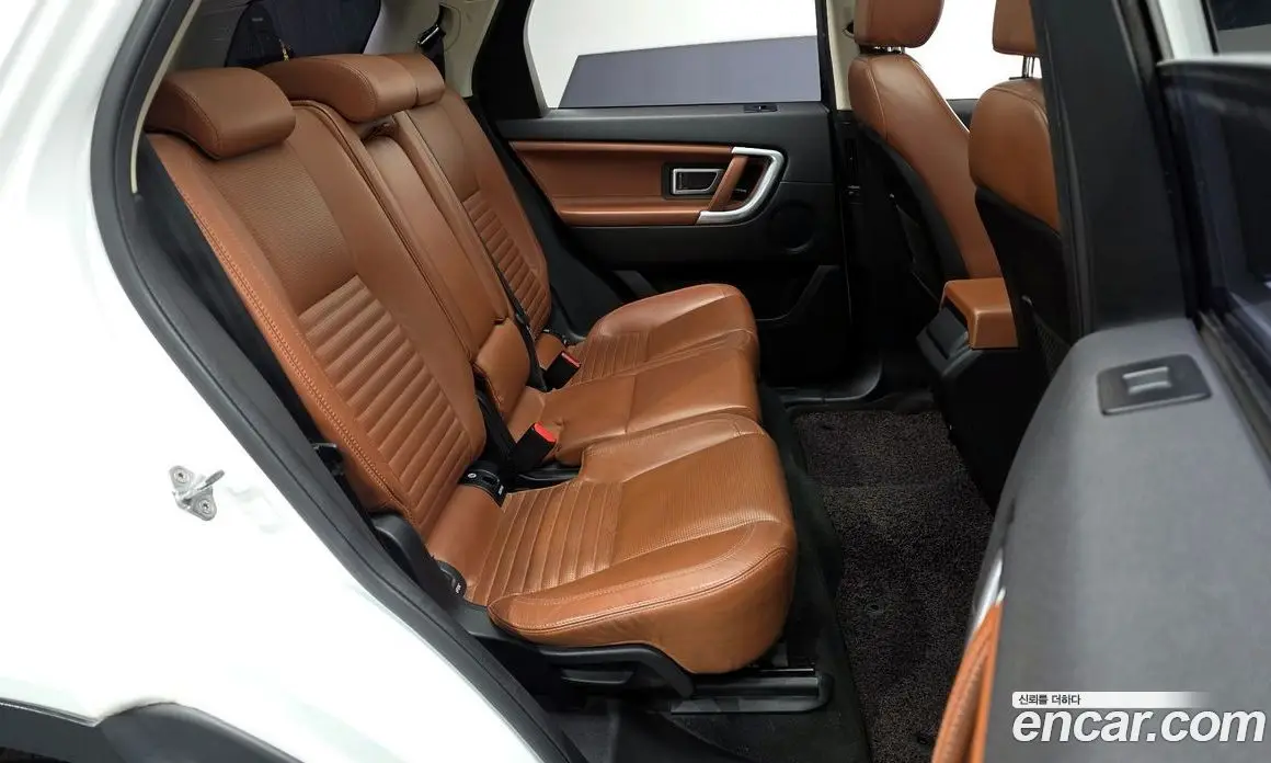 Land Rover Discovery Sport 2016 2.0 автомат (гидро), фото 11