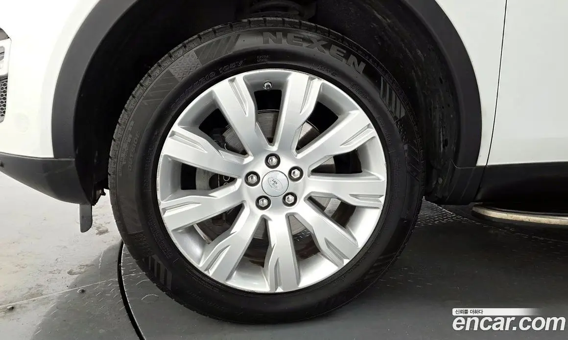 Land Rover Discovery Sport 2016 2.0 автомат (гидро), фото 5