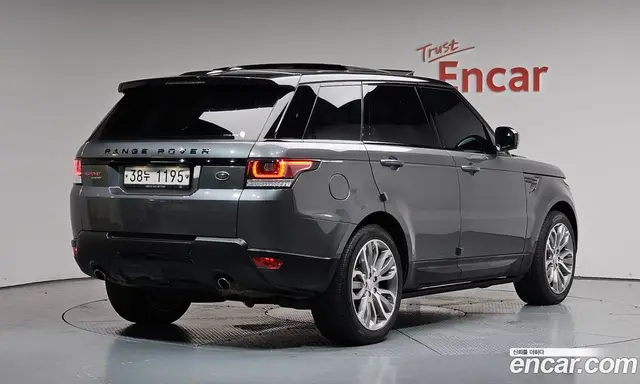 Land Rover Range Rover Sport 2014 3.0 автомат (гидро), миниатюра 2 Land Rover Range Rover Sport 2014 3.0 автомат (гидро), миниатюра 2