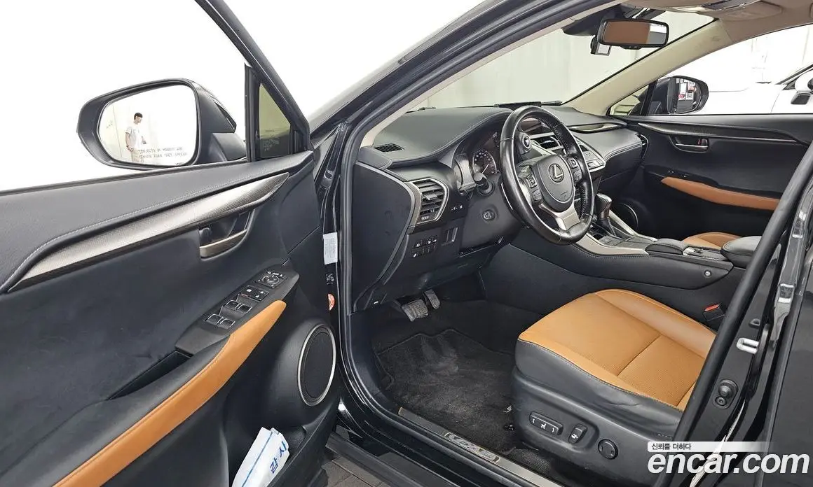 Lexus NX 2020 2.5 автомат (гидро), фото 13 Lexus NX 2020 2.5 автомат (гидро), фото 13