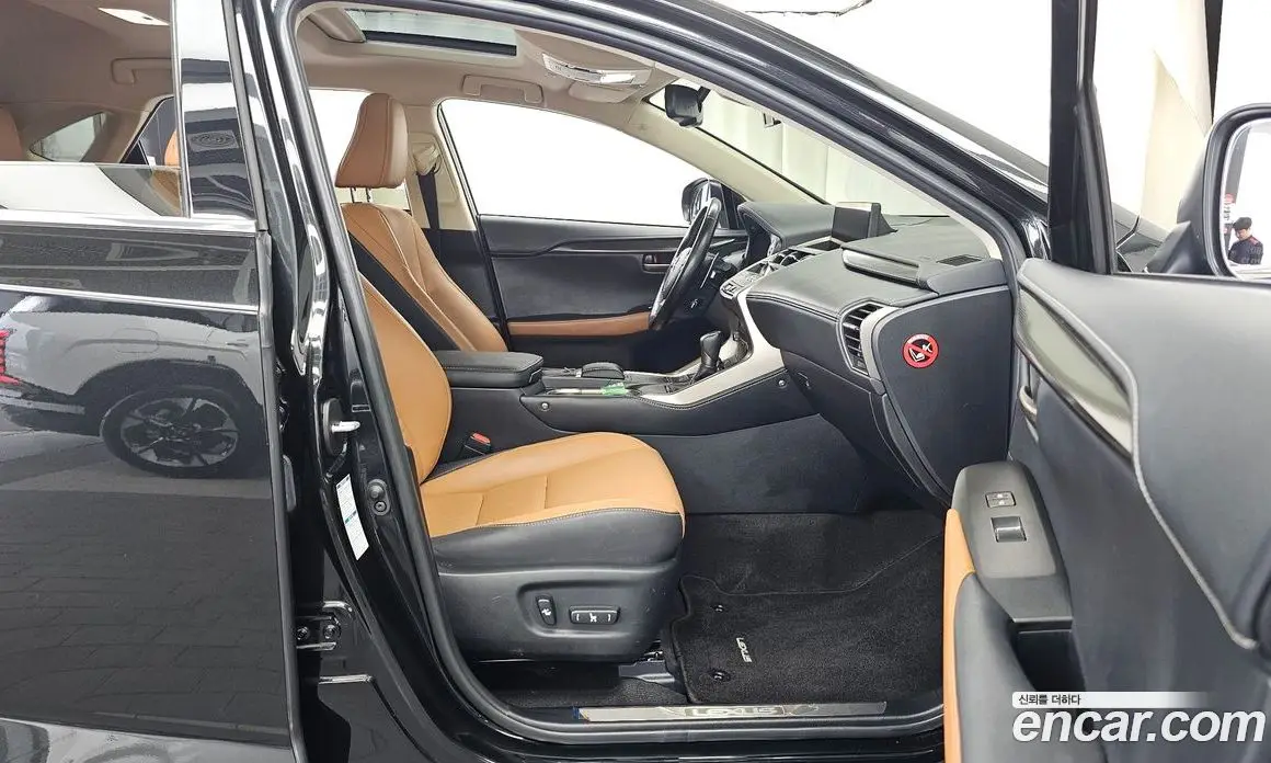 Lexus NX 2020 2.5 автомат (гидро), фото 17 Lexus NX 2020 2.5 автомат (гидро), фото 17