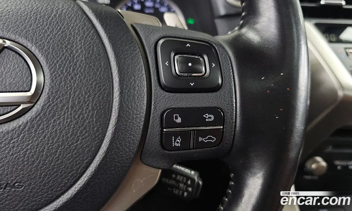 Lexus NX 2020 2.5 автомат (гидро), фото 30 Lexus NX 2020 2.5 автомат (гидро), фото 30
