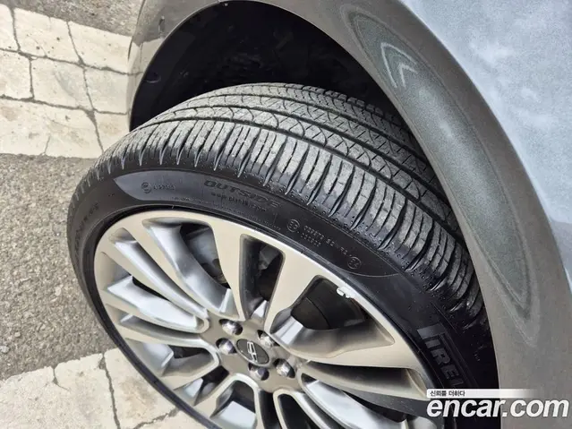 Lincoln Continental 2017 3.0 автомат (гидро), миниатюра 5 Lincoln Continental 2017 3.0 автомат (гидро), миниатюра 5