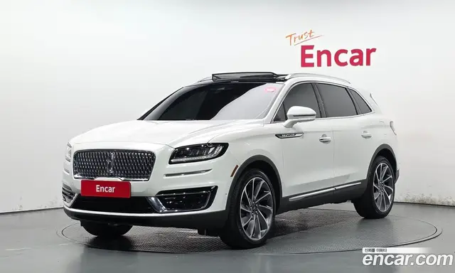 Lincoln Nautilus, 2020, 49 584 км Lincoln Nautilus, 2020, 49 584 км