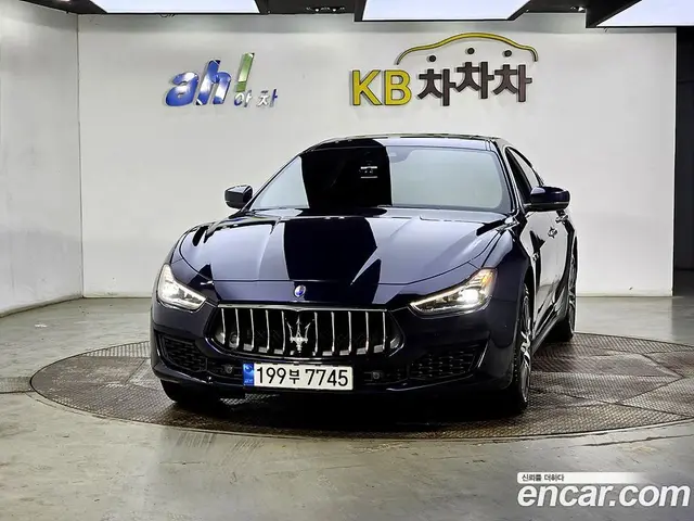 Maserati Ghibli 2018 3.0 автомат (гидро), миниатюра 1 Maserati Ghibli 2018 3.0 автомат (гидро), миниатюра 1