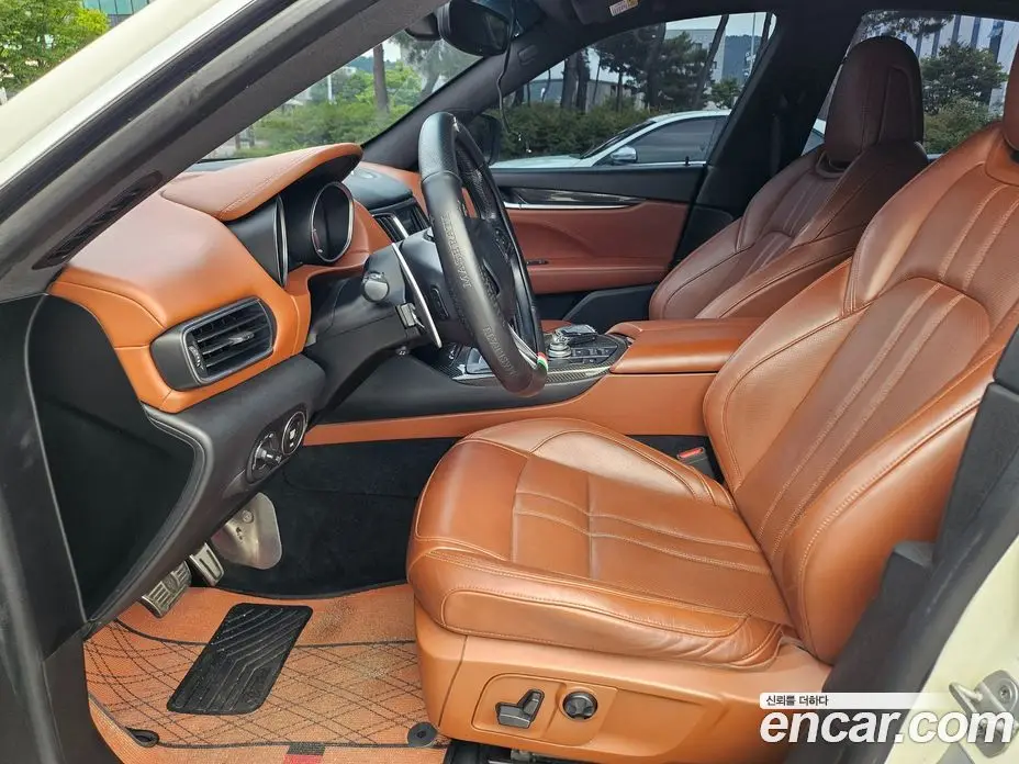 Maserati Levante 2017 3.0 автомат (гидро), фото 12 Maserati Levante 2017 3.0 автомат (гидро), фото 12