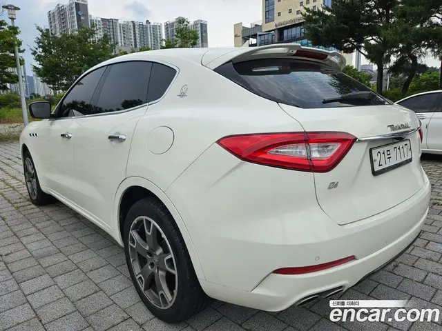 Maserati Levante 2017 3.0 автомат (гидро), миниатюра 6 Maserati Levante 2017 3.0 автомат (гидро), миниатюра 6