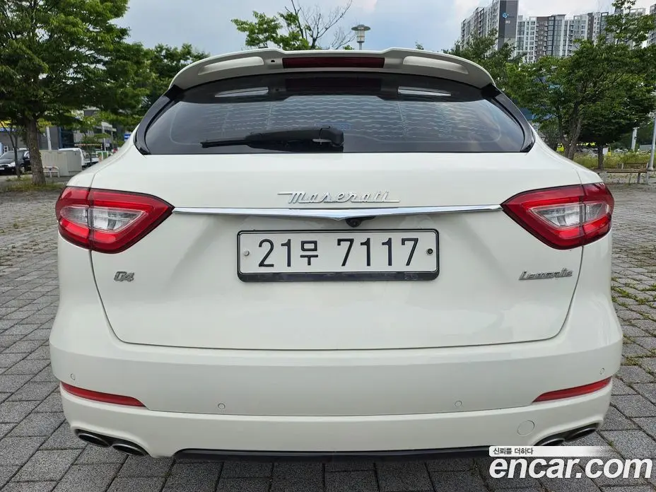 Maserati Levante 2017 3.0 автомат (гидро), фото 7 Maserati Levante 2017 3.0 автомат (гидро), фото 7