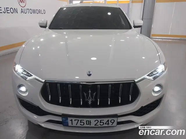 Maserati Levante 2022 2.0 автомат (гидро), миниатюра 2 Maserati Levante 2022 2.0 автомат (гидро), миниатюра 2