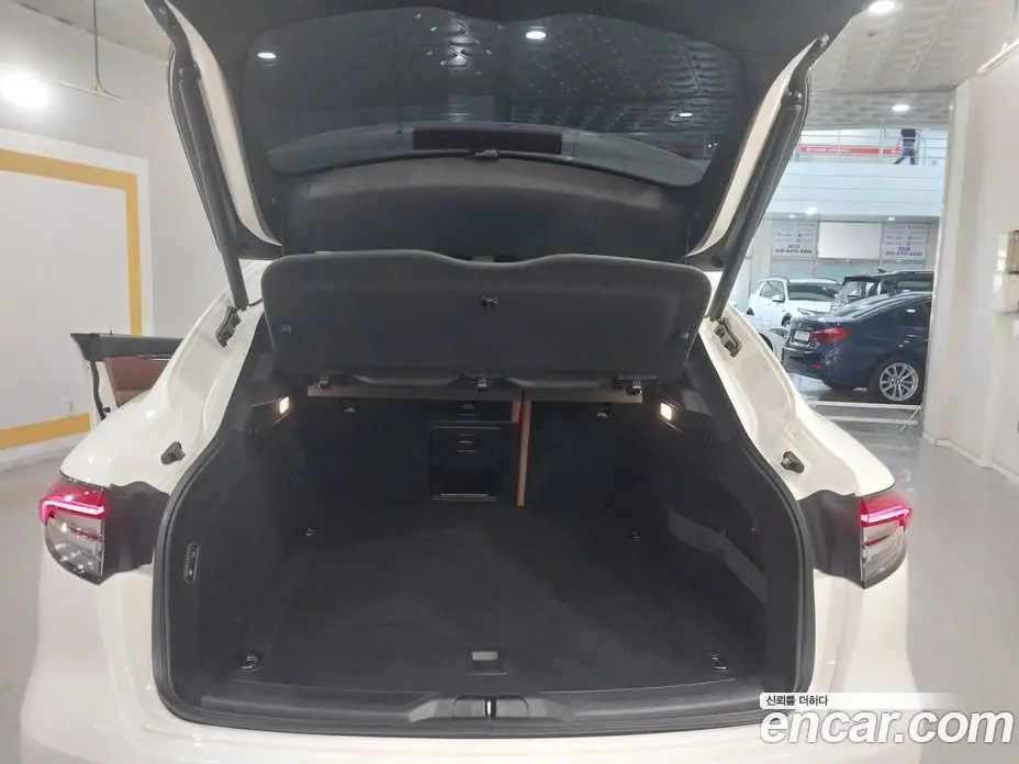 Maserati Levante 2022 2.0 автомат (гидро), фото 13 Maserati Levante 2022 2.0 автомат (гидро), фото 13