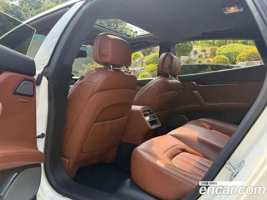 Maserati Quattroporte 2014 3.0 автомат (гидро), фото 16