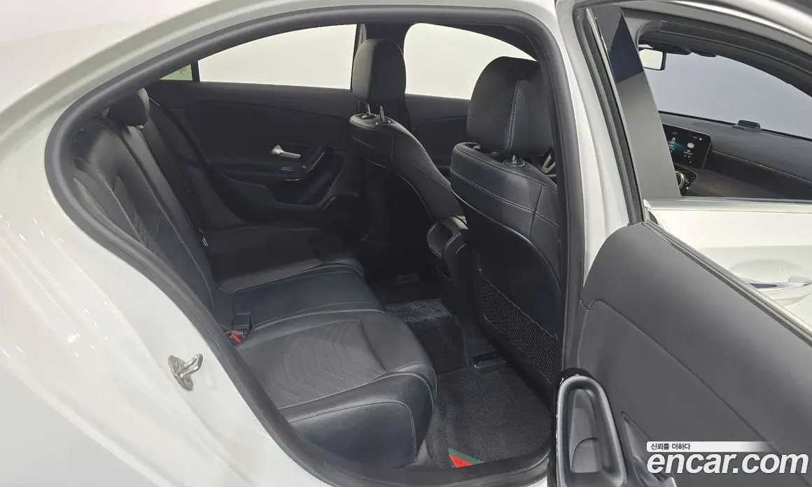 Mercedes-Benz A-Class 2020 2.0 автомат (гидро), фото 11