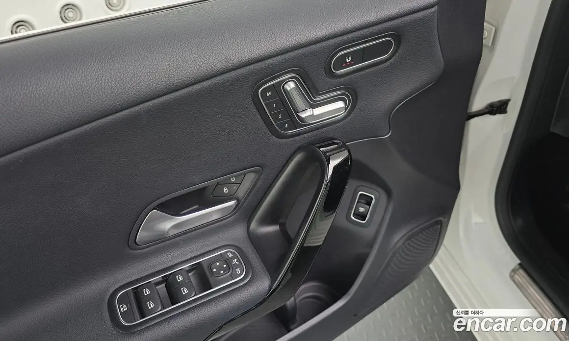 Mercedes-Benz A-Class 2020 2.0 автомат (гидро), фото 19